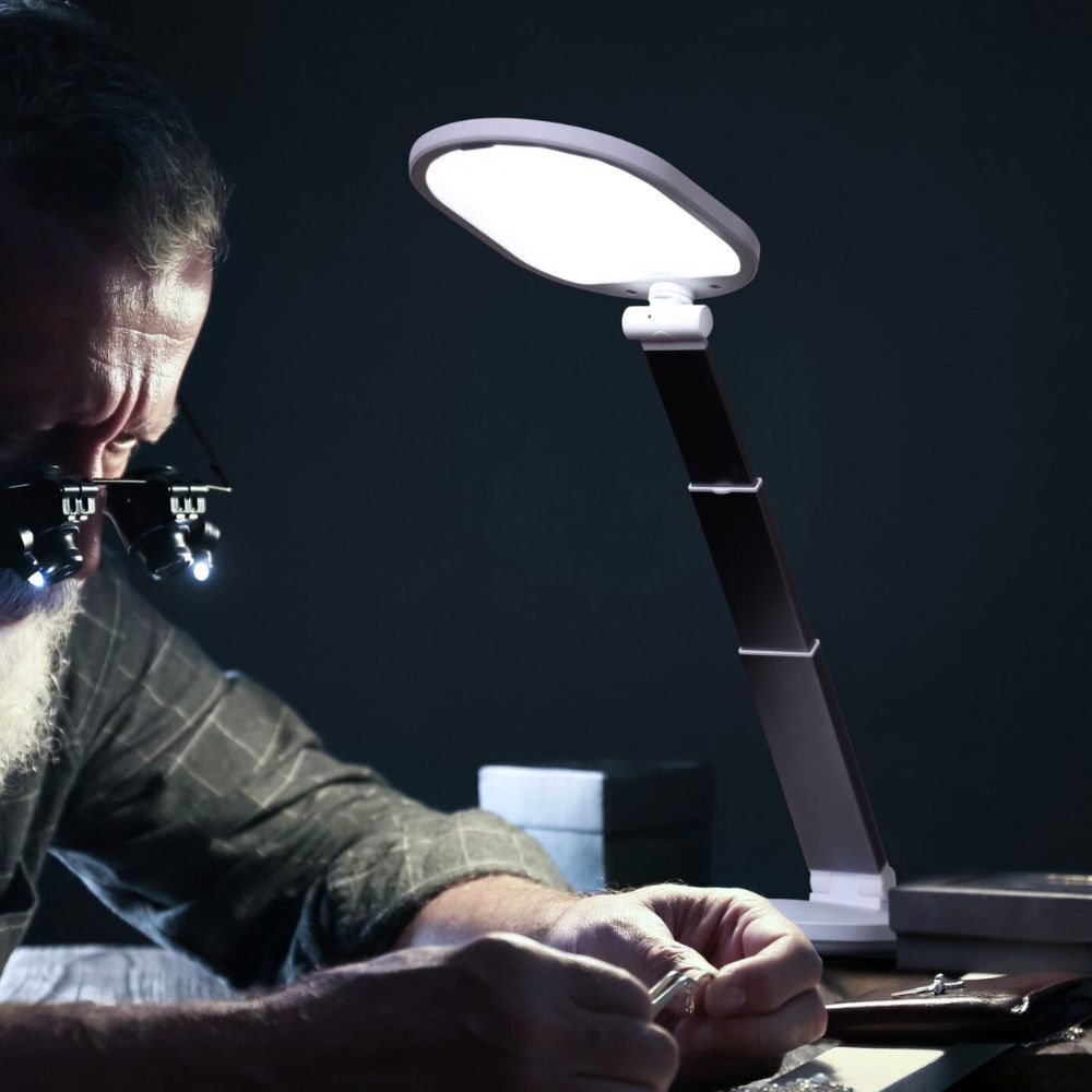 DAYLIGHT Foldi Go Rechargeable Table Lamp Artist Studio Lighting