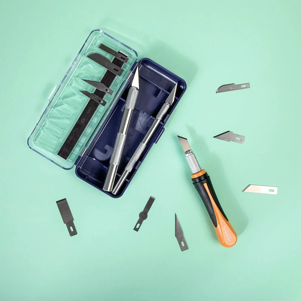 Mont Marte Hobby Knife Set SK5 Blades 13pce