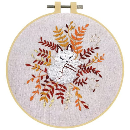 Make It Embroidery Kit 15cm Flower Fox
