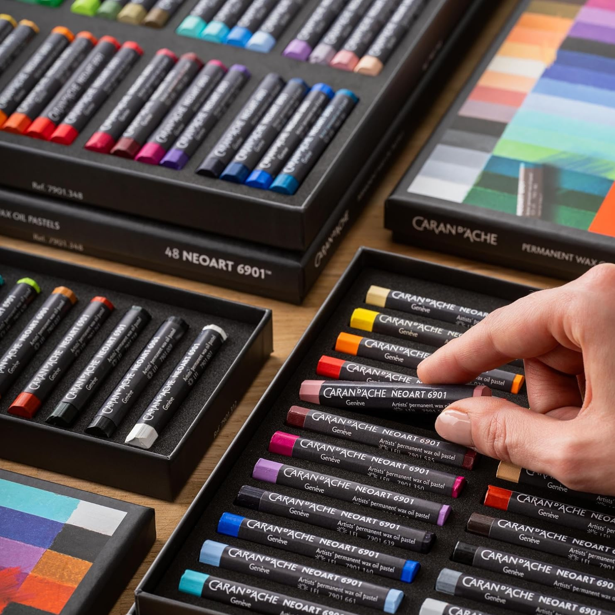Caran d'Ache Neoart 6901 Pastel Box of 24