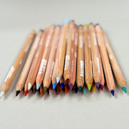 Caran d'Ache Luminance 6901 Coloured Pencil Box of 76 + 2 Blenders