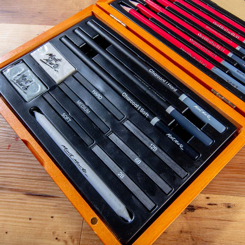 Mont Marte Sketching Set in Wood Box 21pce