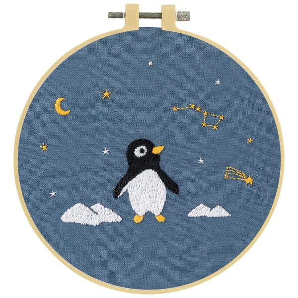 Make It Embroidery Kit 15cm Penguin